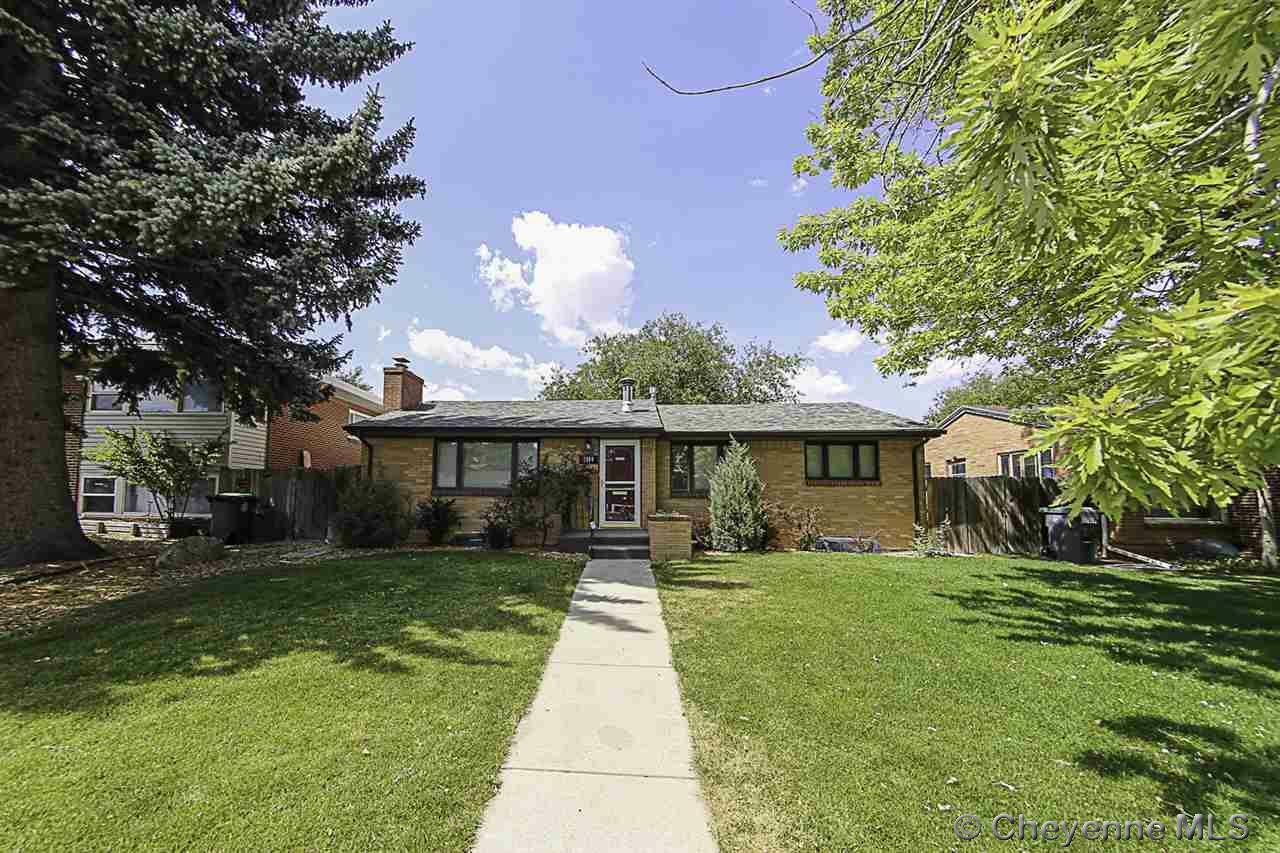 Property Photo:  1814 Crook Ave  WY 82001 