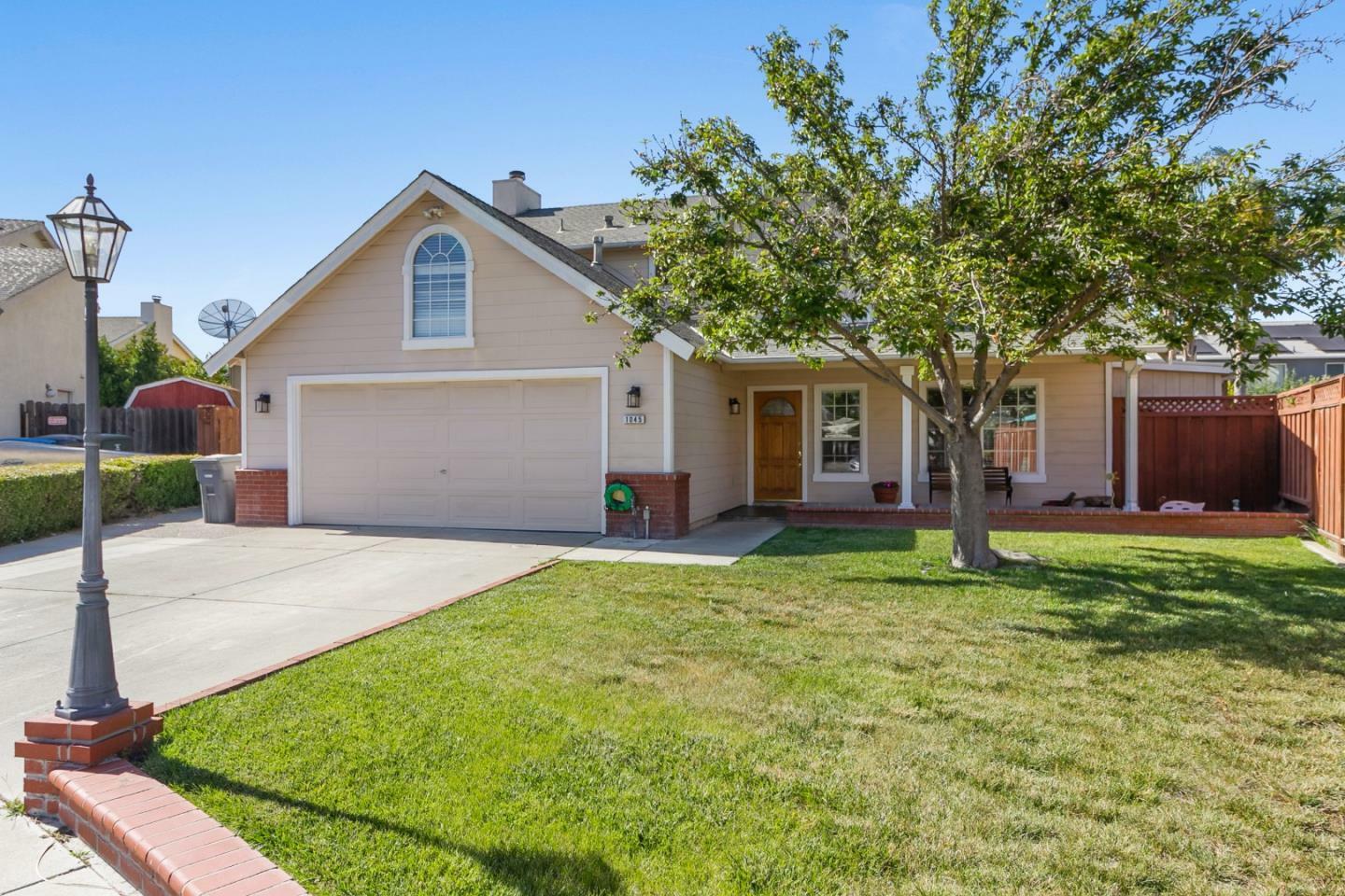 Property Photo:  1045 Hirasaki Court  CA 95020 