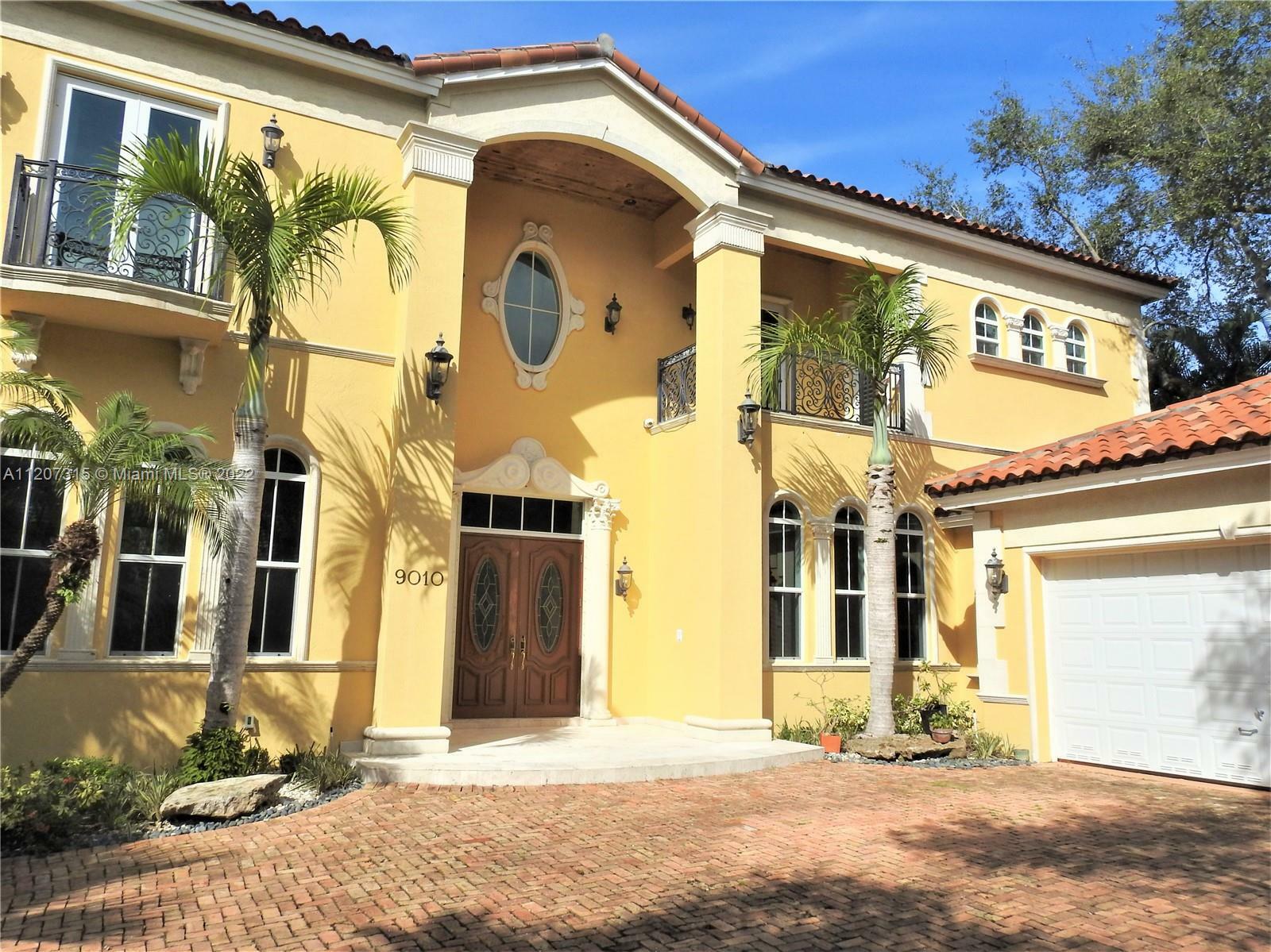 Property Photo:  9010 SW 68th Ave  FL 33156 