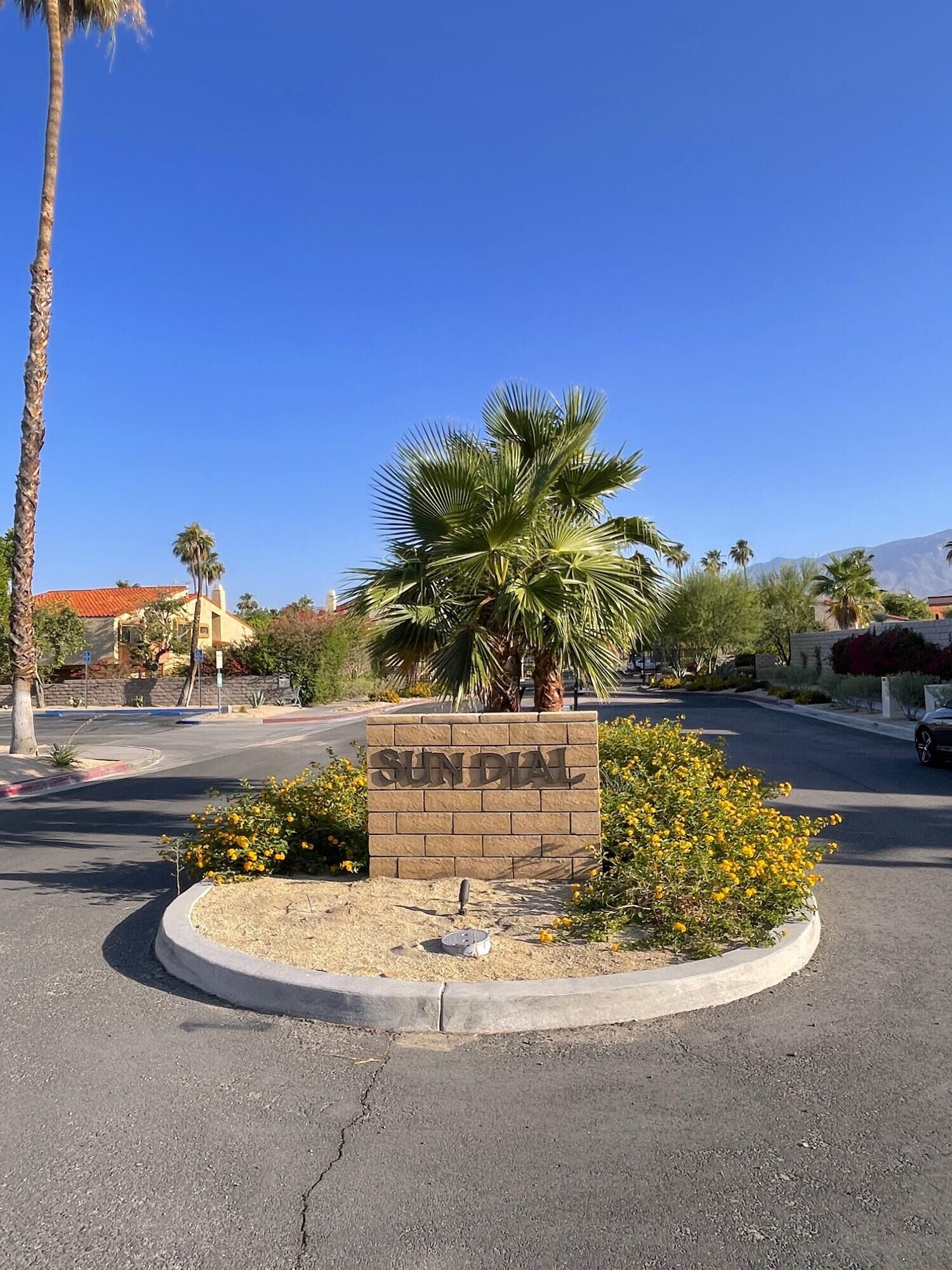 Property Photo:  494 E Calle Begonia  CA 92262 