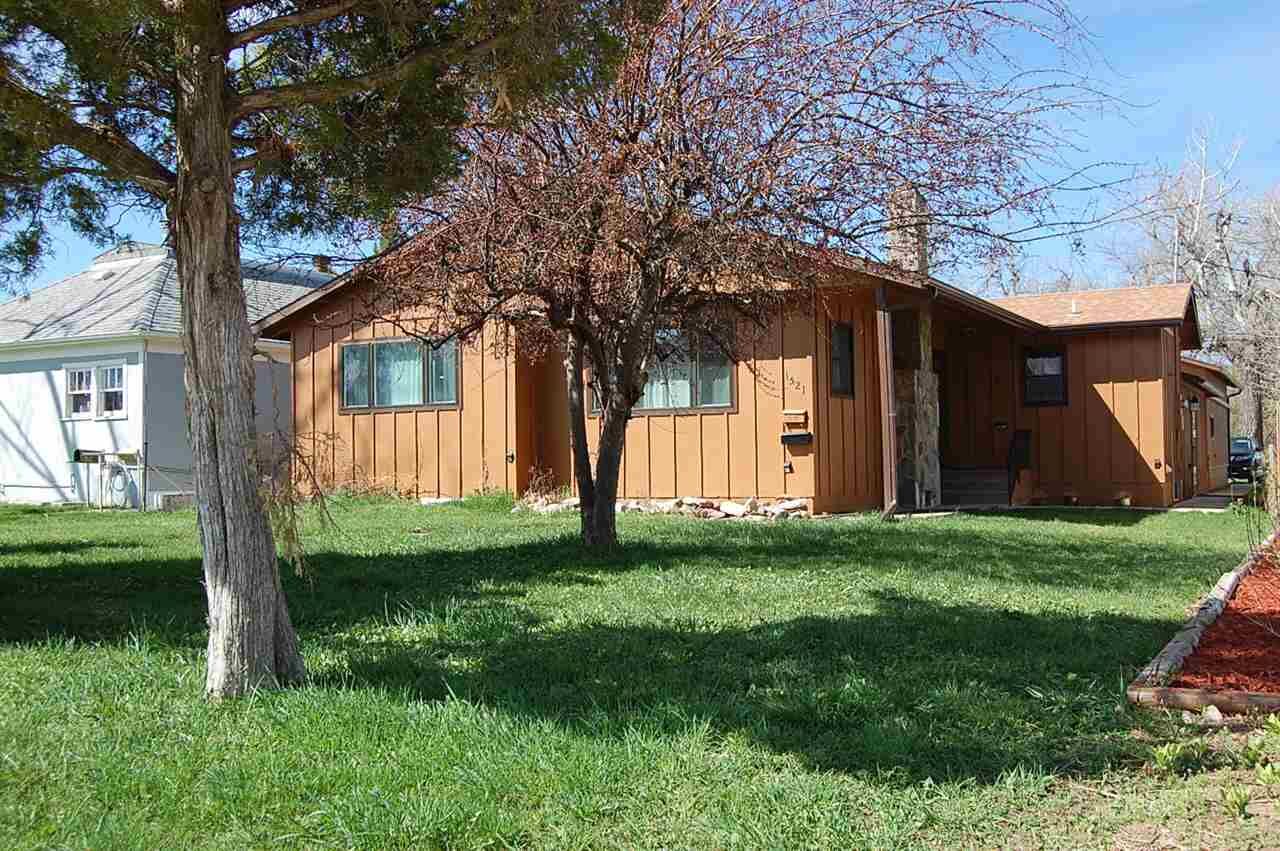 Property Photo: 1521 N Canyon Street SD 57783
