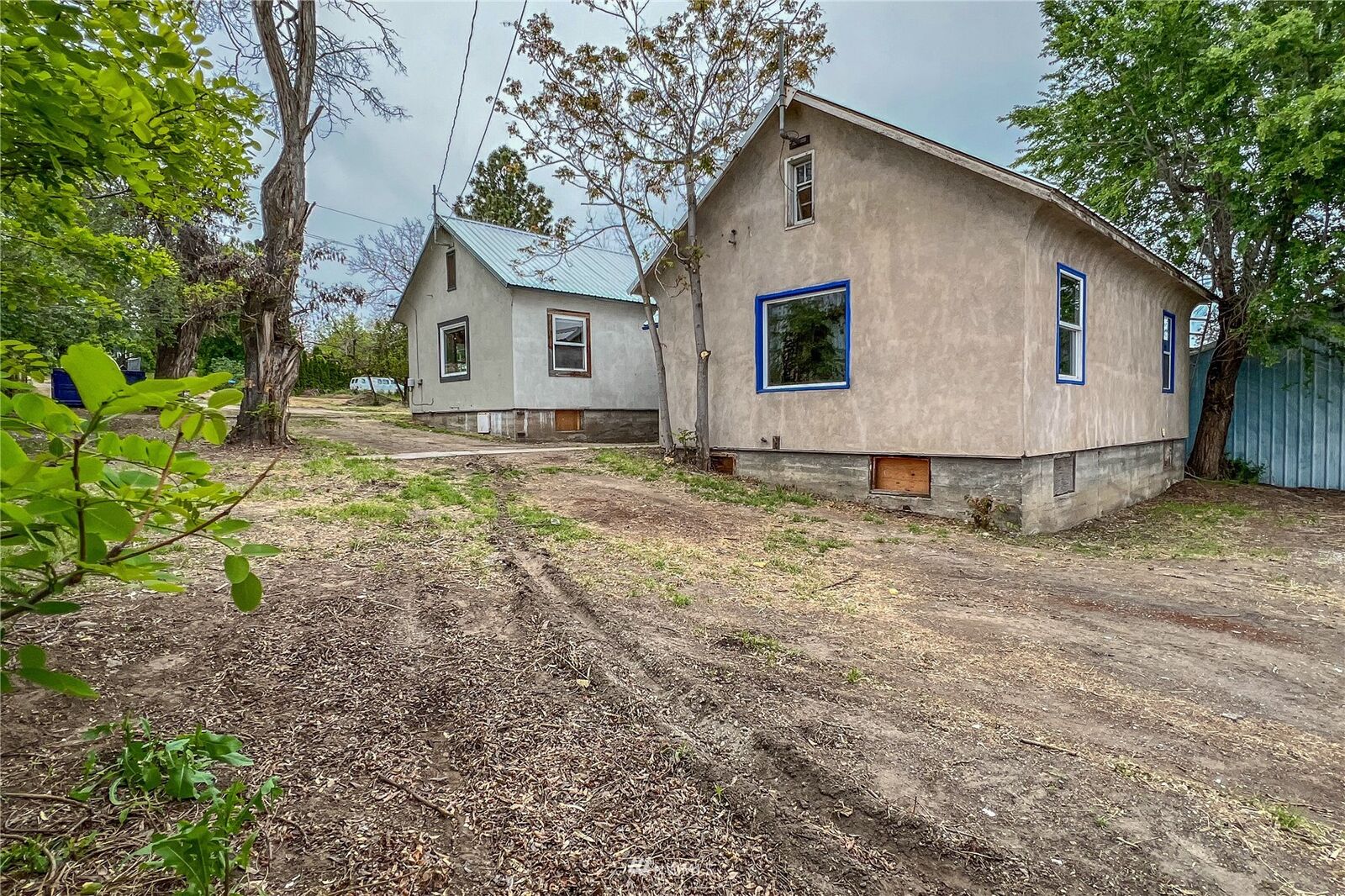 Property Photo:  1211 S Mission Street  WA 98801 