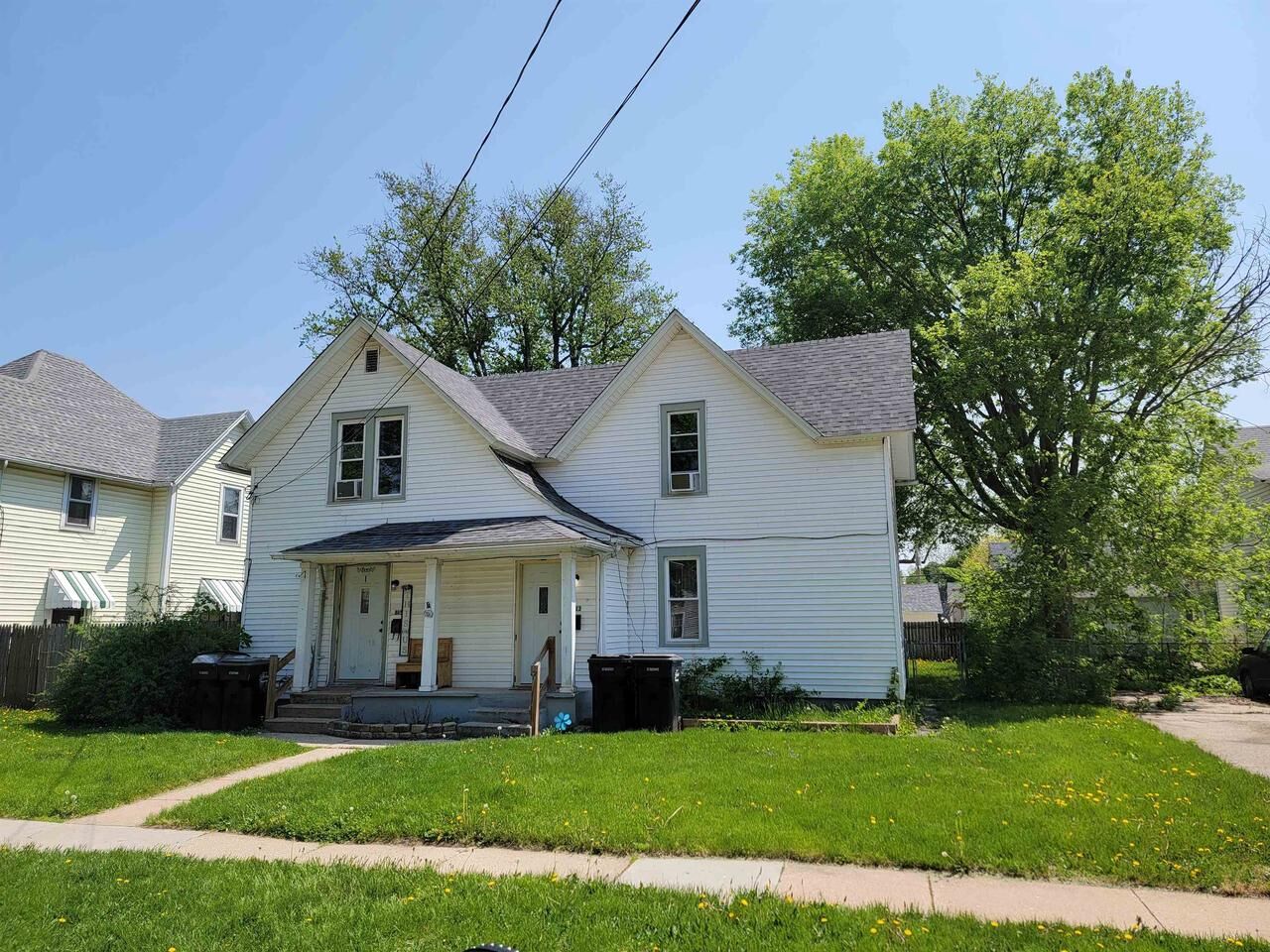 Property Photo: 813 9th St WI 53511