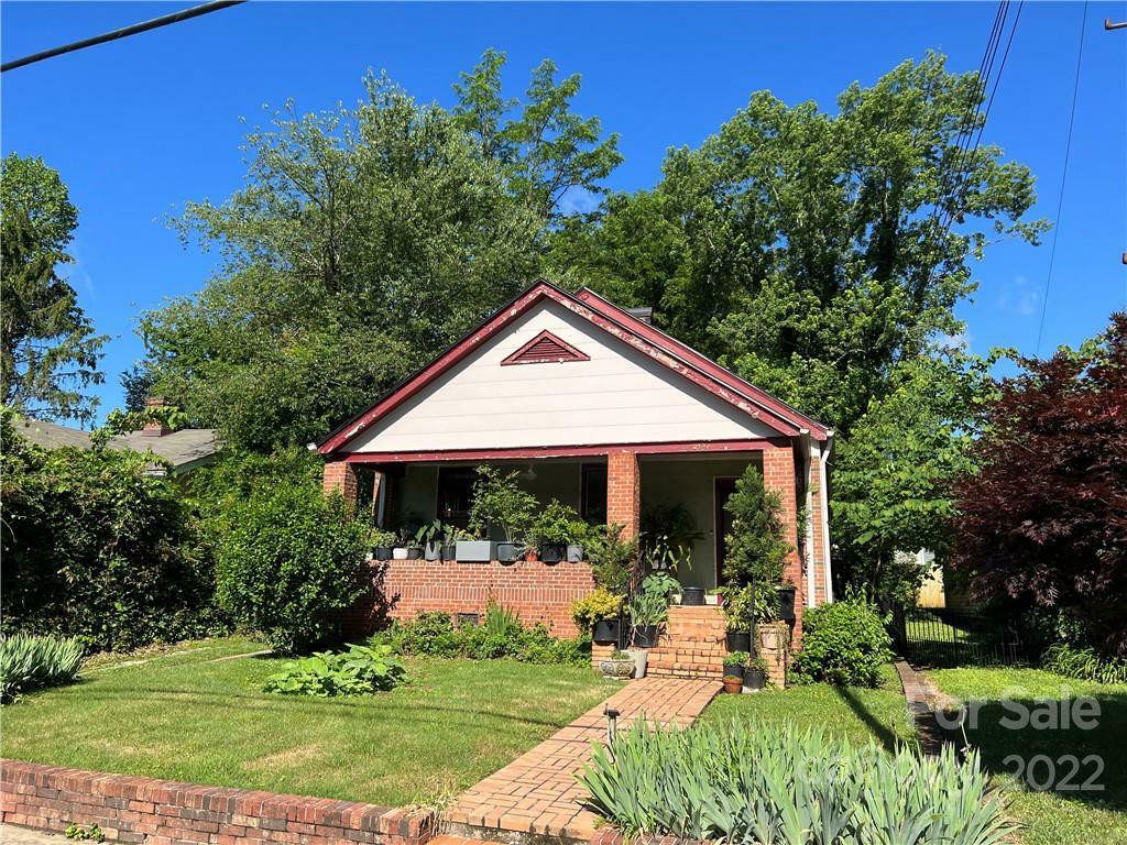 Property Photo:  1021 Patton Street  NC 28792 