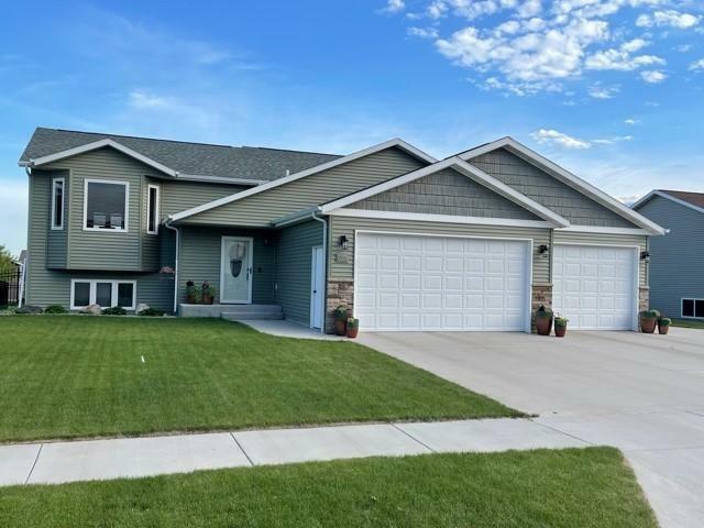 Property Photo:  3706 Wildrye Circle NW  ND 58554 