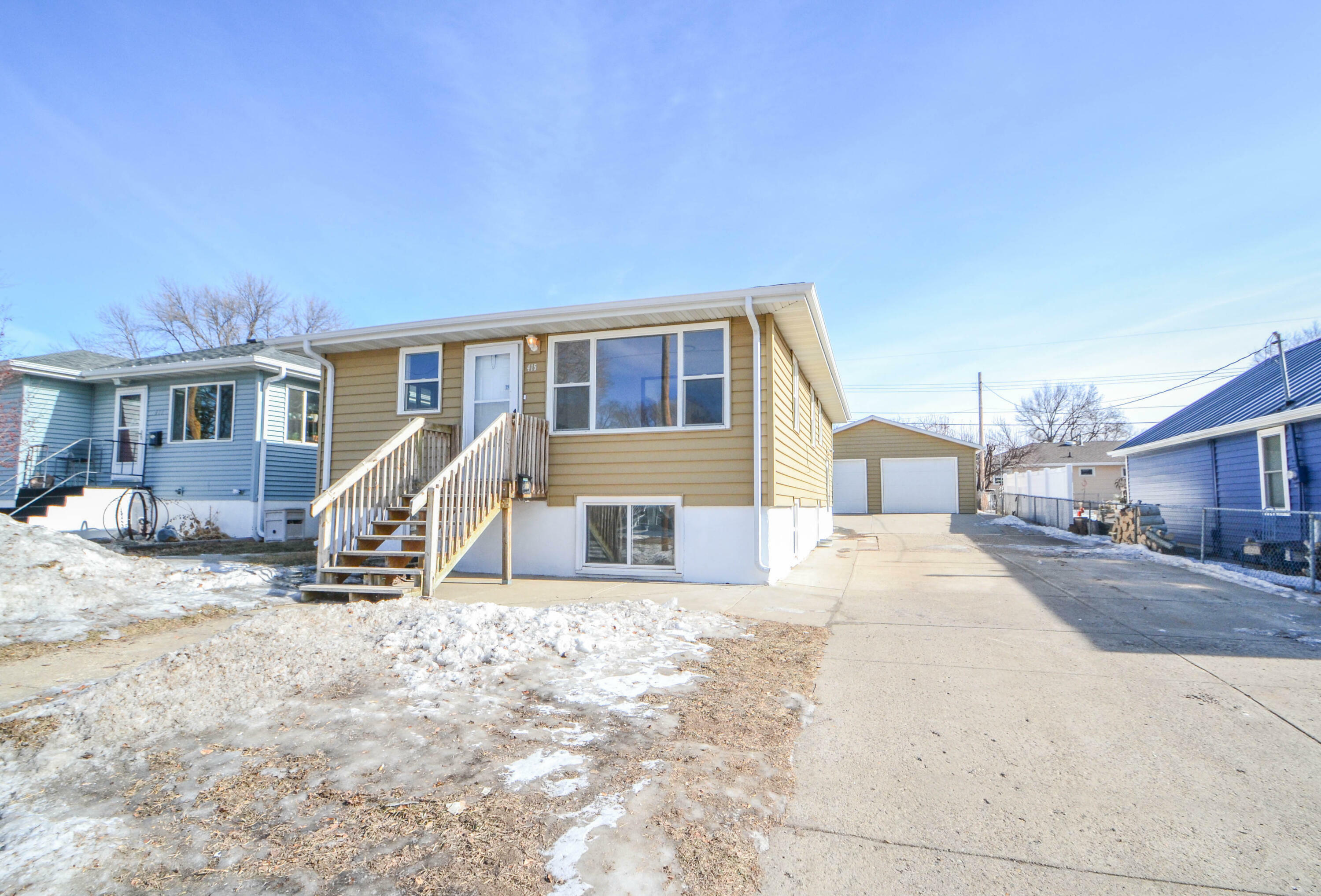 Property Photo:  415 16th Street  ND 58504 