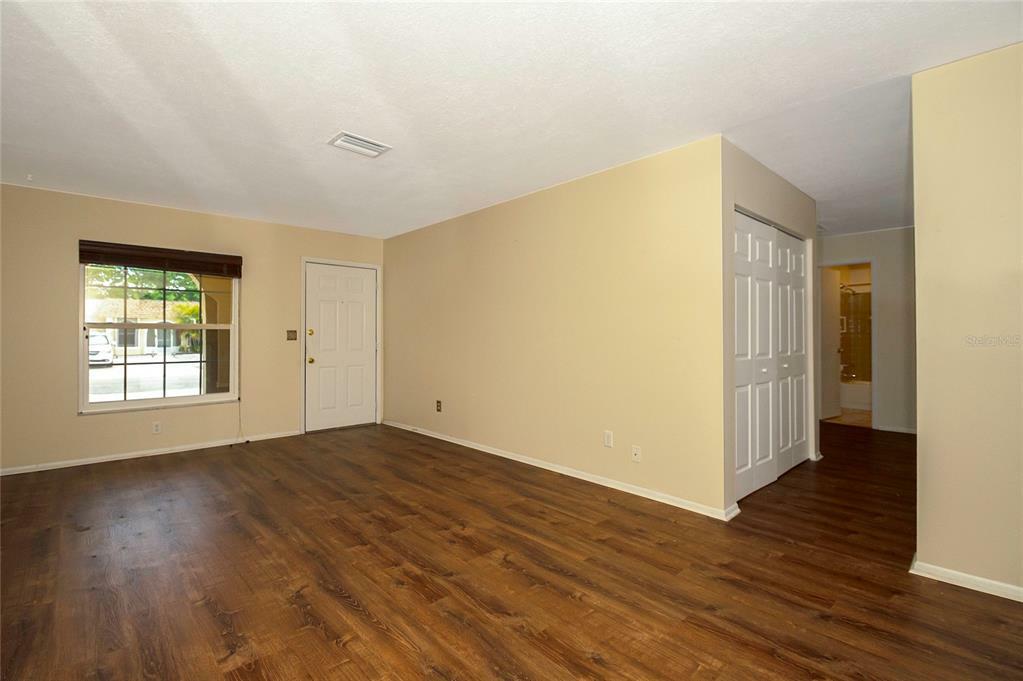 Property Photo:  9980 84th Way  FL 33777 