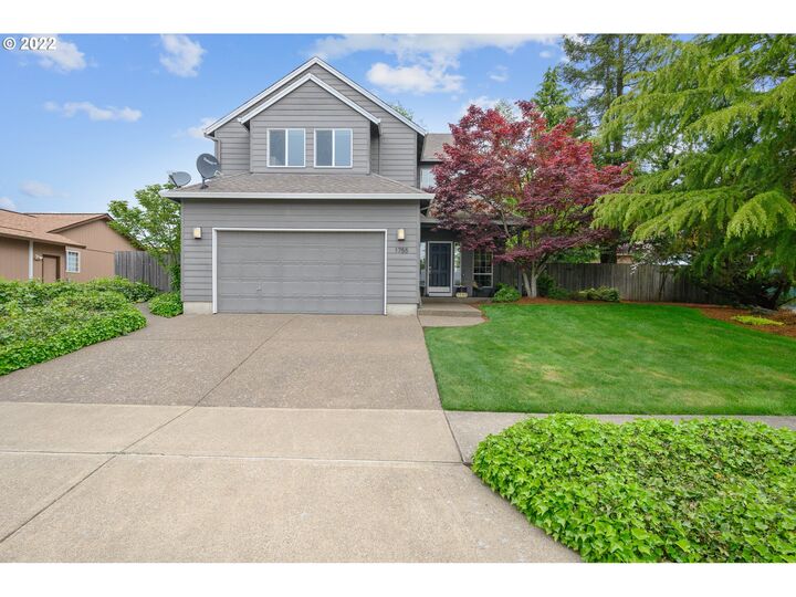 1755 NE Coburn Dr  McMinnville OR 97128 photo