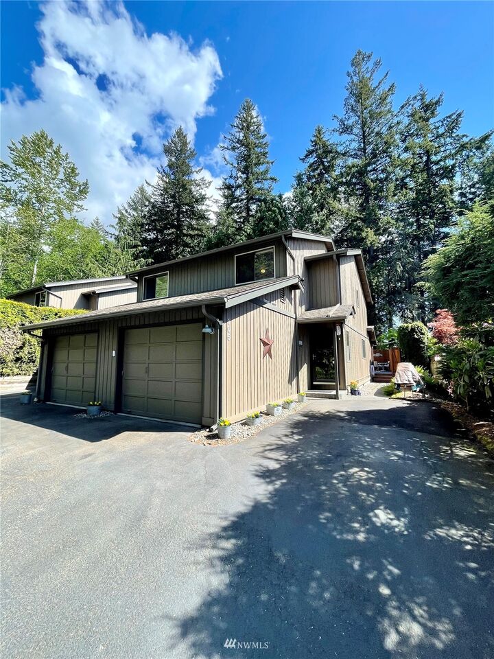 Property Photo: 2918 Sylvan Street 105 WA 98226
