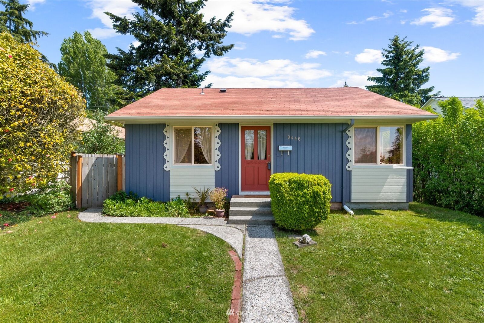 Property Photo: 9446 21st Avenue SW WA 98106