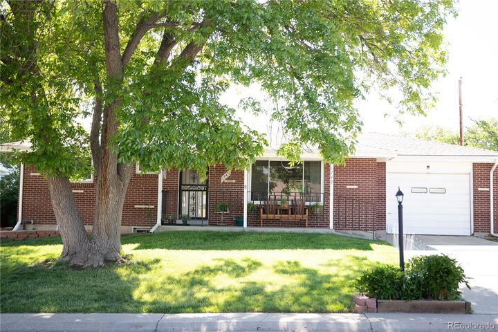 1749 S Cody Street  Lakewood CO 80232 photo