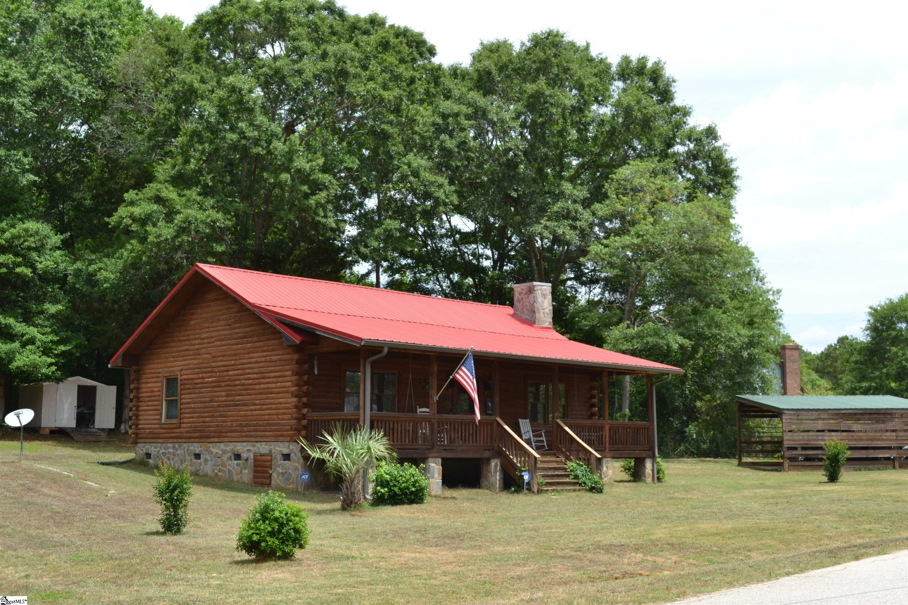 Property Photo: 335 Hamby Street SC 29669