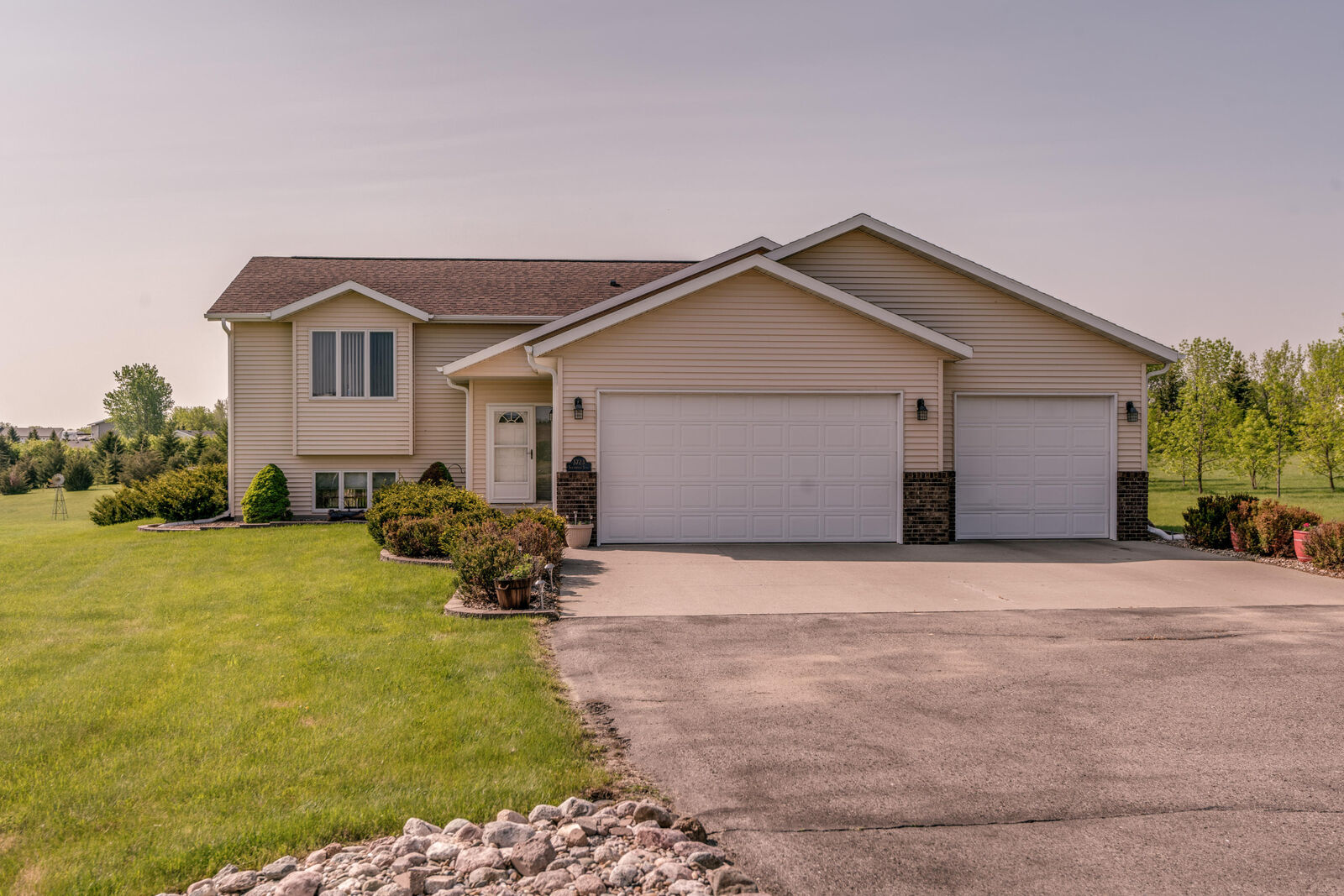 Property Photo: 3723 Southridge Lane ND 58504