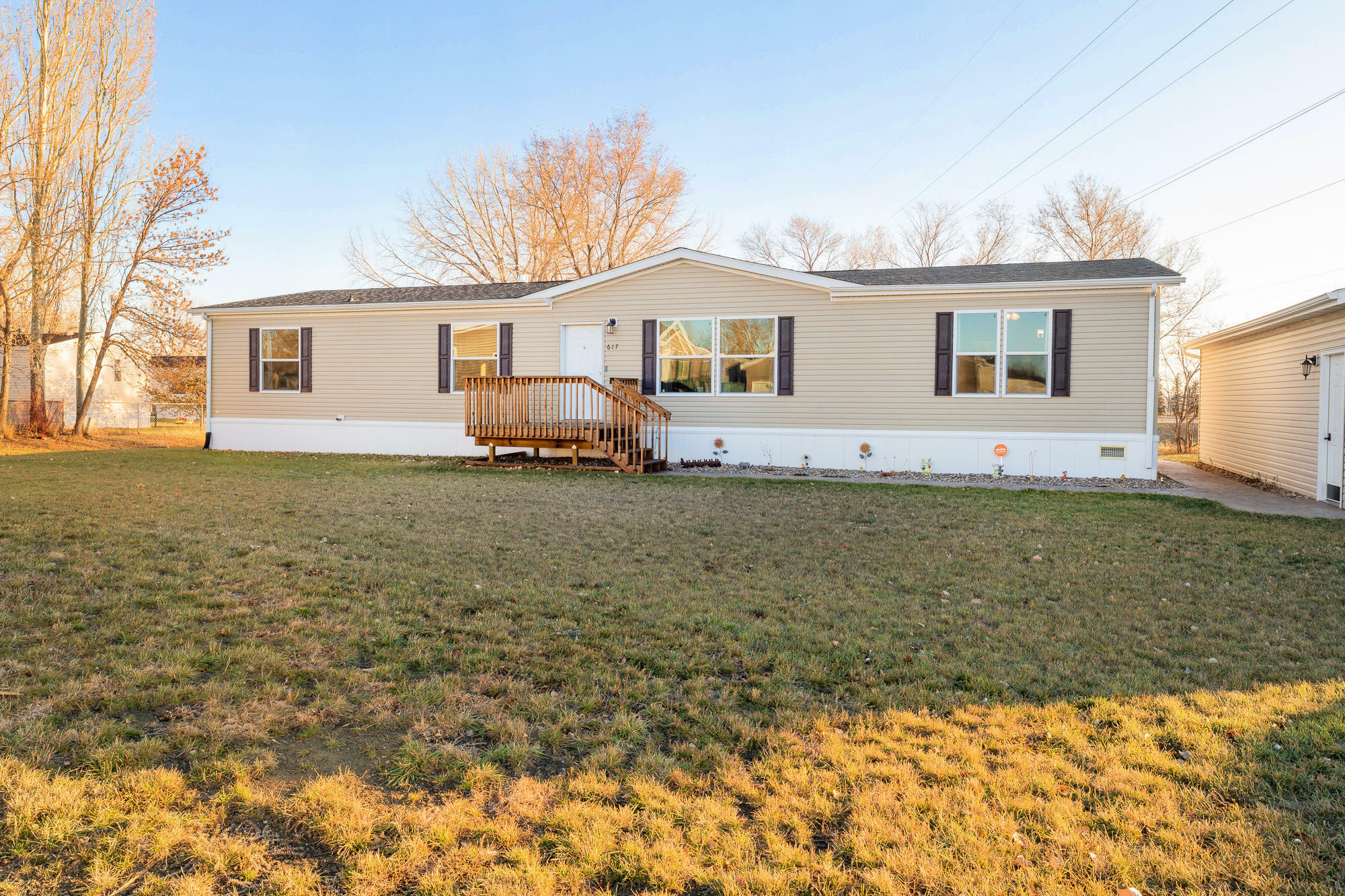 Property Photo:  2500 Centennial Road 617  ND 58503 