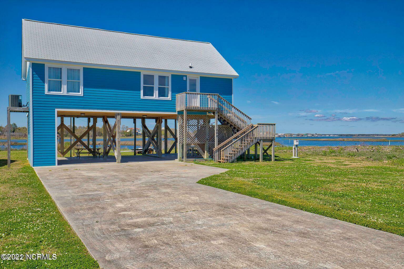 Property Photo:  509 Trade Winds Drive  NC 28460 