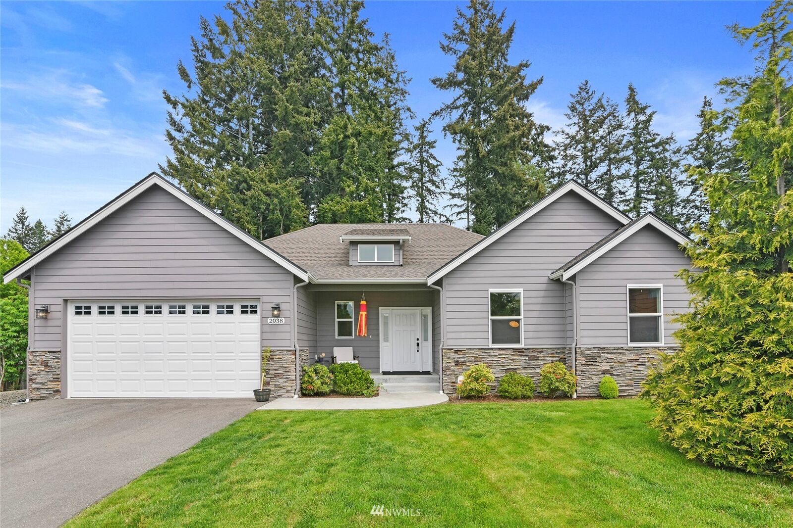 Property Photo:  2038 NE Laurie Vei Loop  WA 98370 