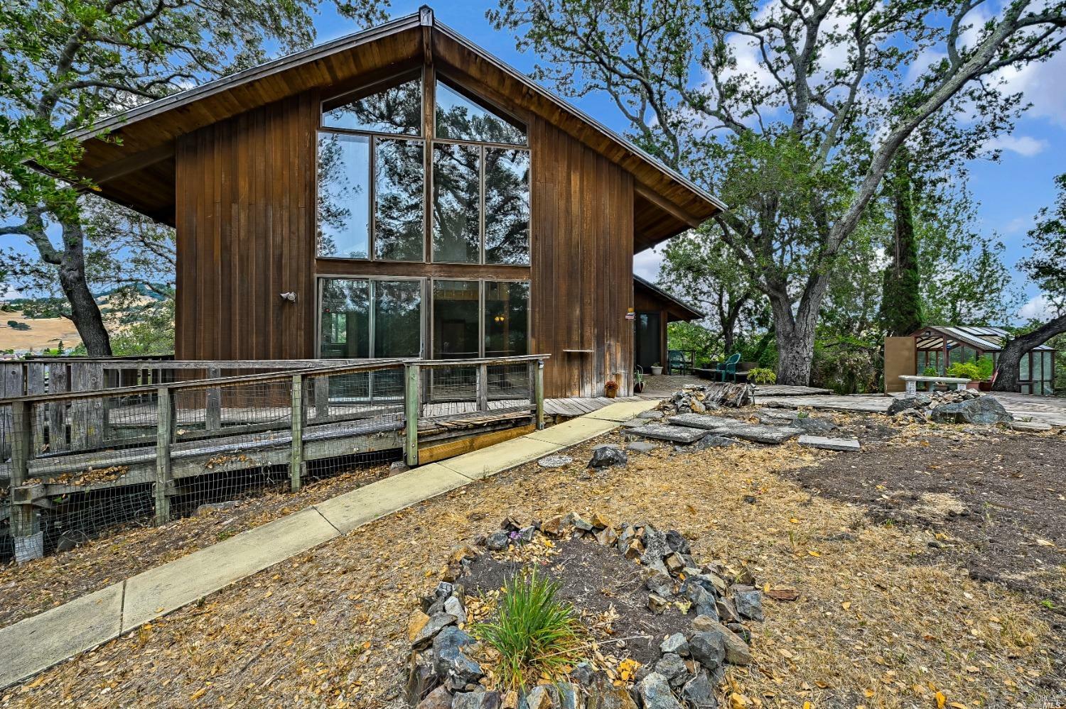 Property Photo:  1112 Ruhlman Lane  CA 94945 