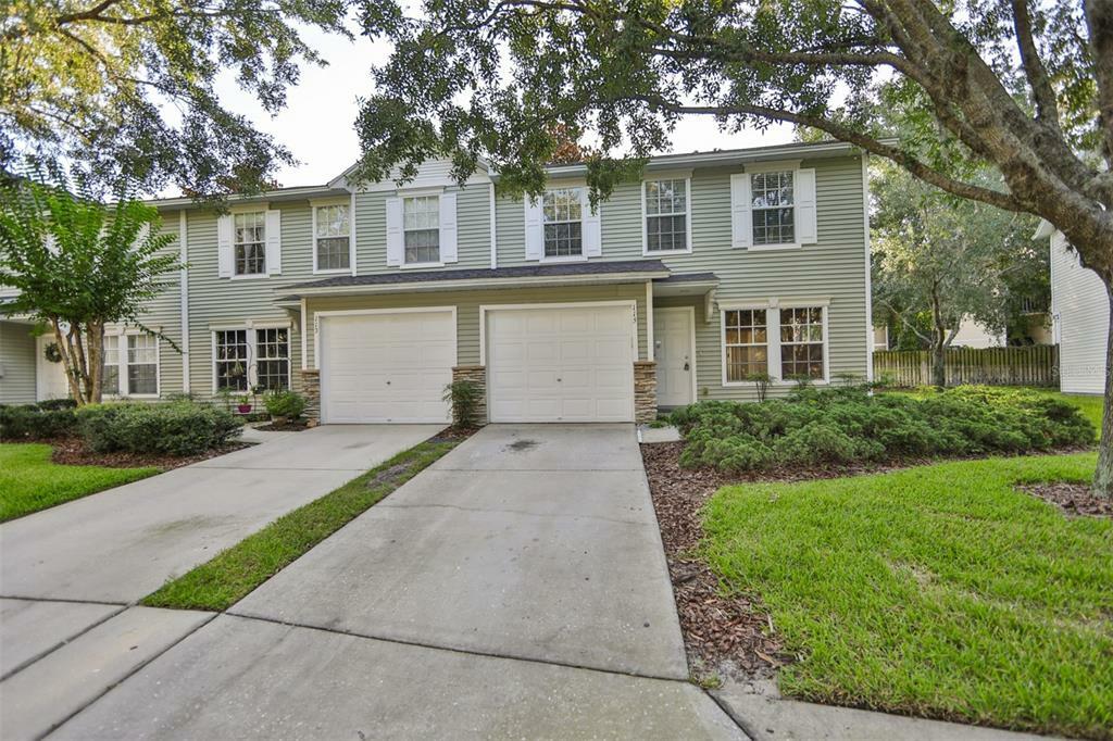 Property Photo:  115 Woodknoll Place  FL 33594 