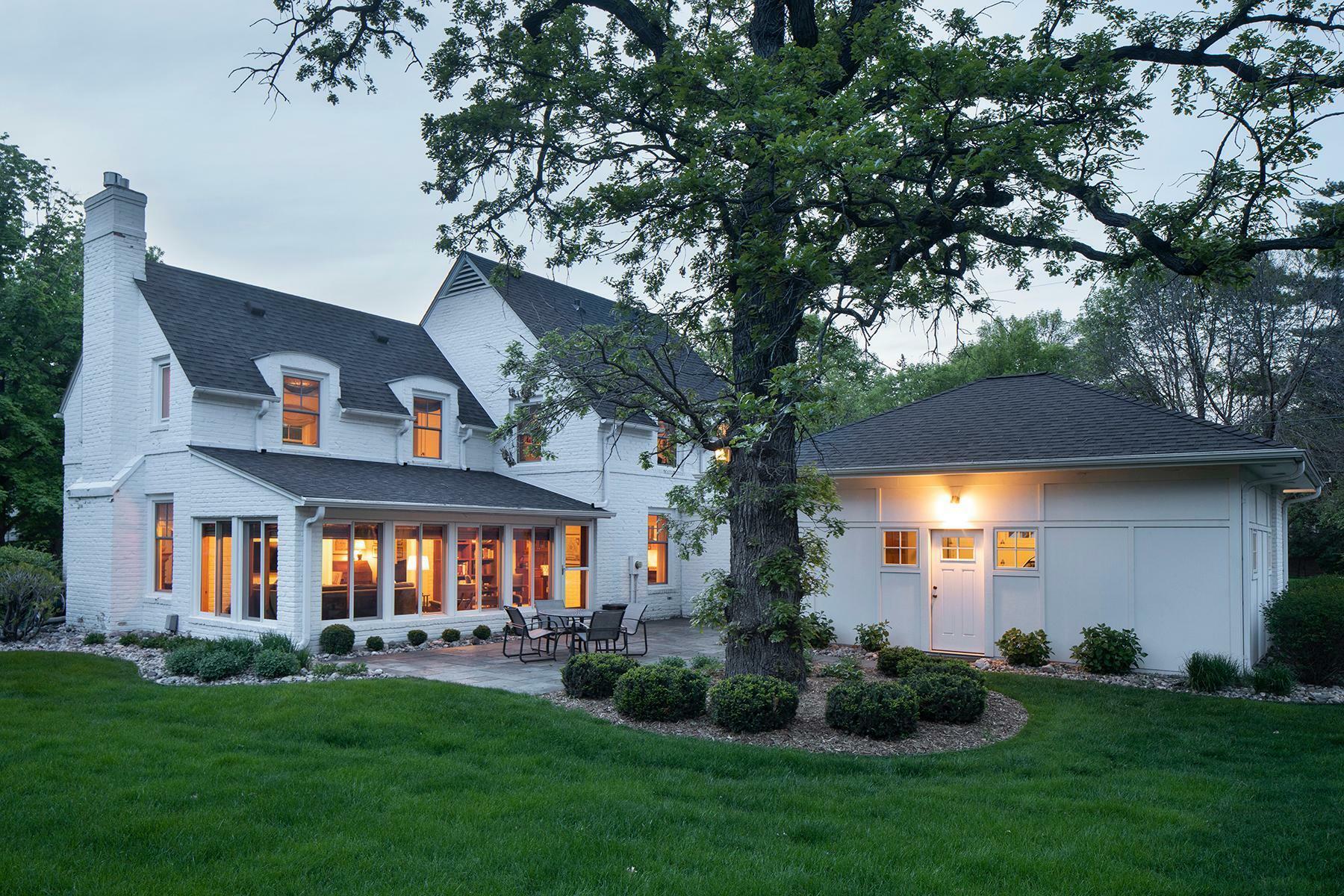 Property Photo: 2801 Glenhurst Avenue MN 55416