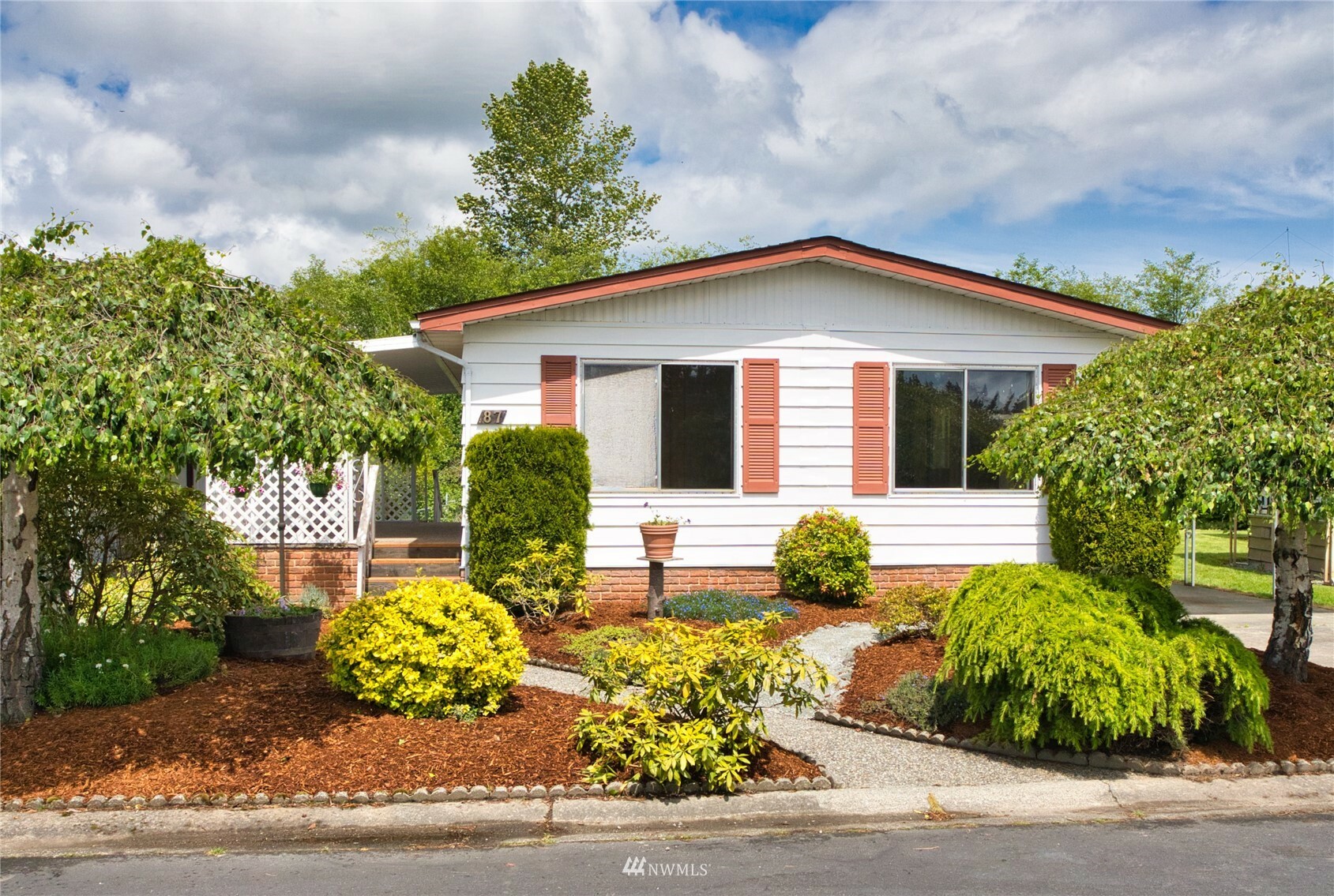 Property Photo:  2725 E Fir Street 87  WA 98273 