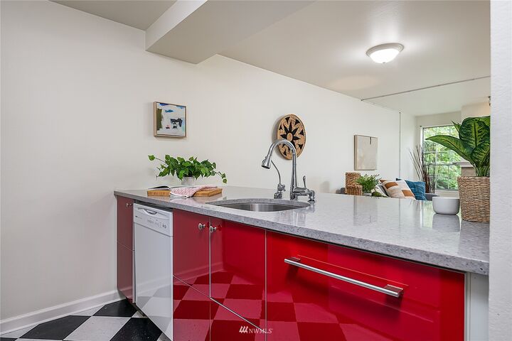 Property Photo: 132 NE 95th Street B301 WA 98115