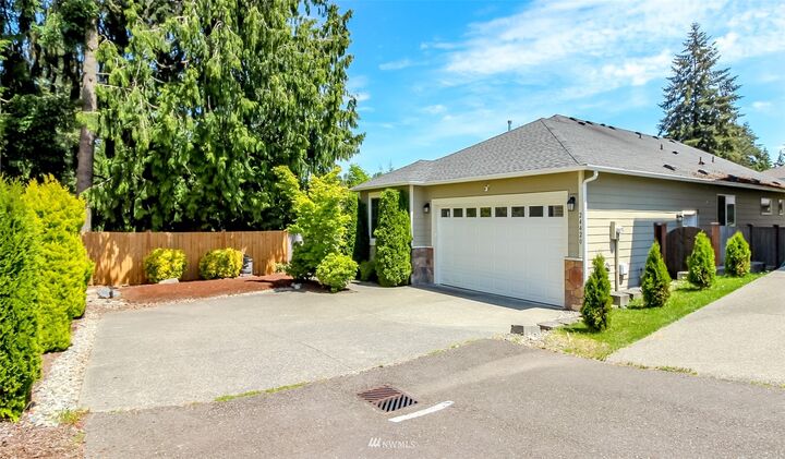 Property Photo:  24420 108th Place SE  WA 98030 