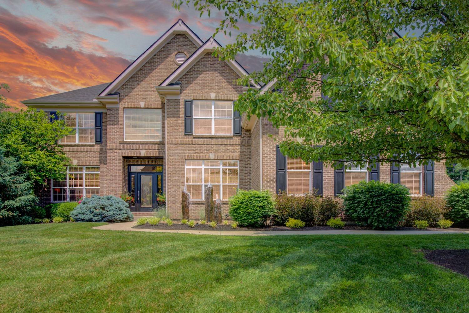 Property Photo:  6818 Gray Wolf Dr  OH 45039 