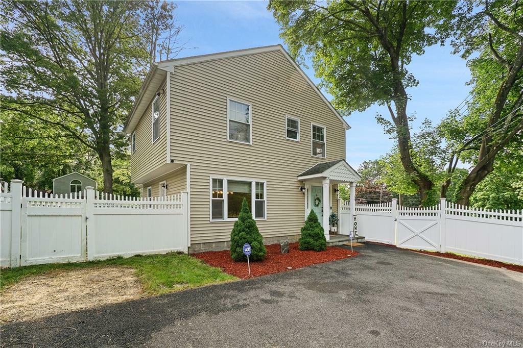 Property Photo:  19 Cypress Lane  NY 10598 