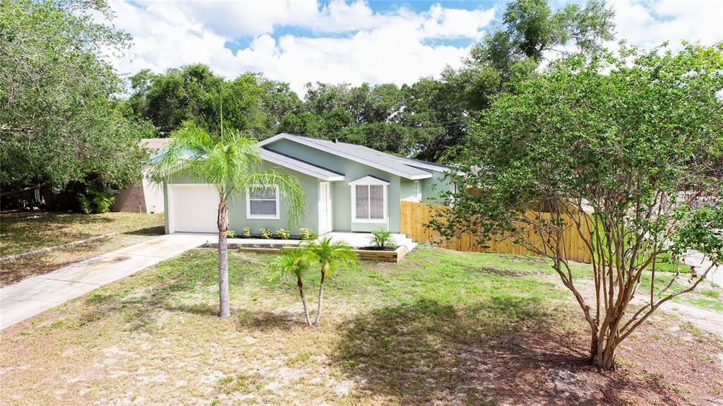 Property Photo:  1347 Hawaii Avenue  FL 34683 