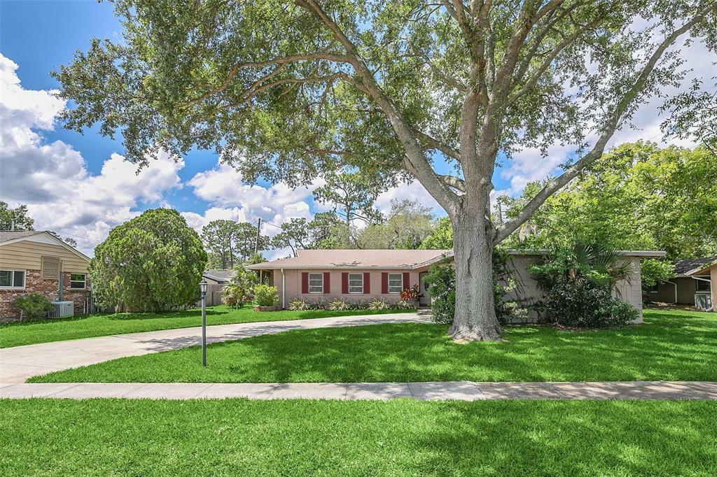 Property Photo:  303 Tangerine Drive  FL 32771 