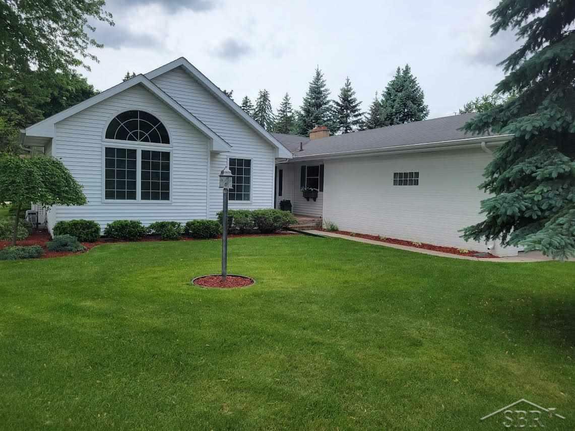 Property Photo:  4940 Basswood Dr  MI 48603 