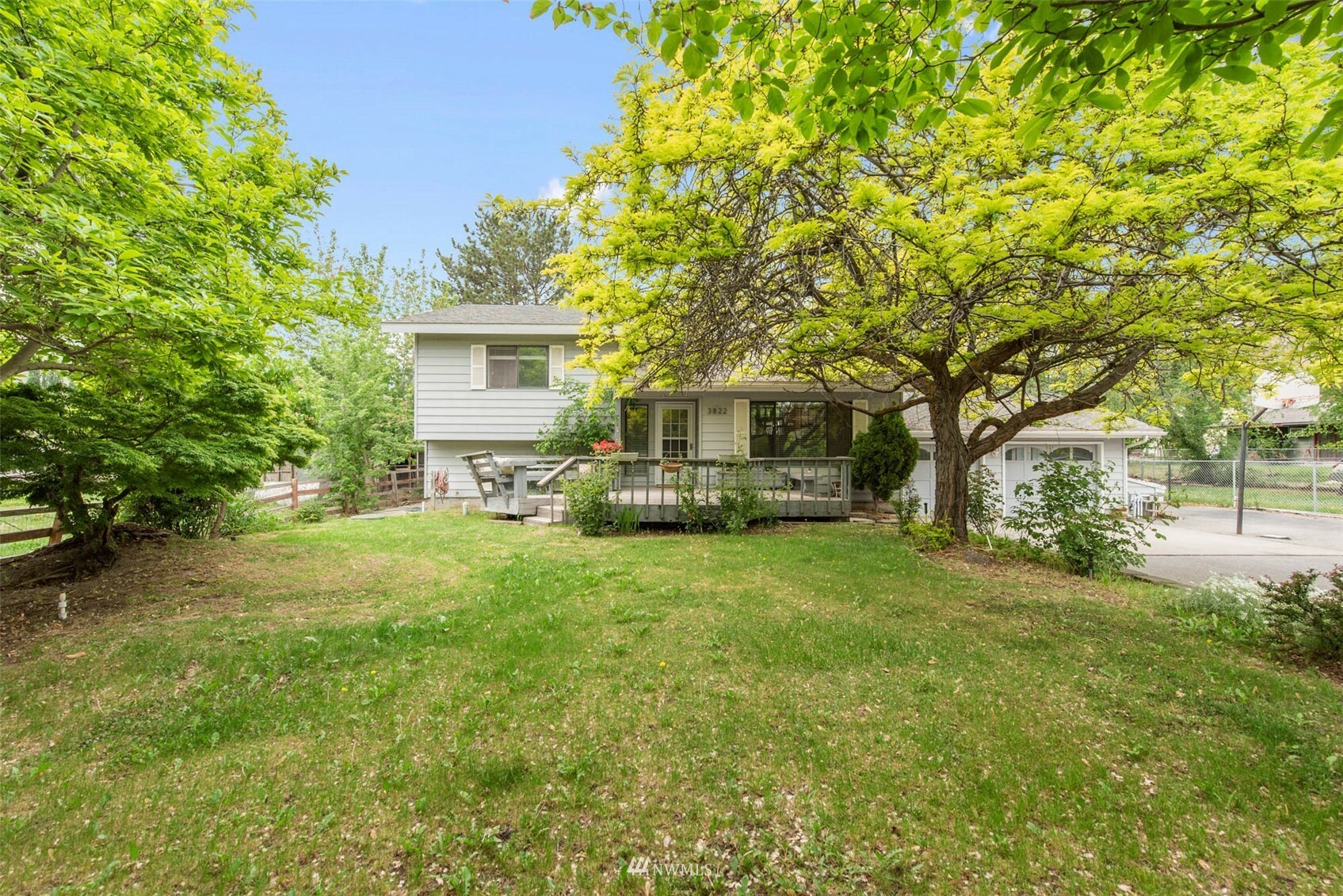 Property Photo: 3822 Iroquois Lane WA 98801