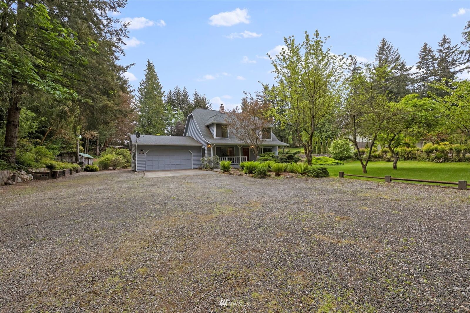 Property Photo:  4705 Banner Road SE  WA 98366 