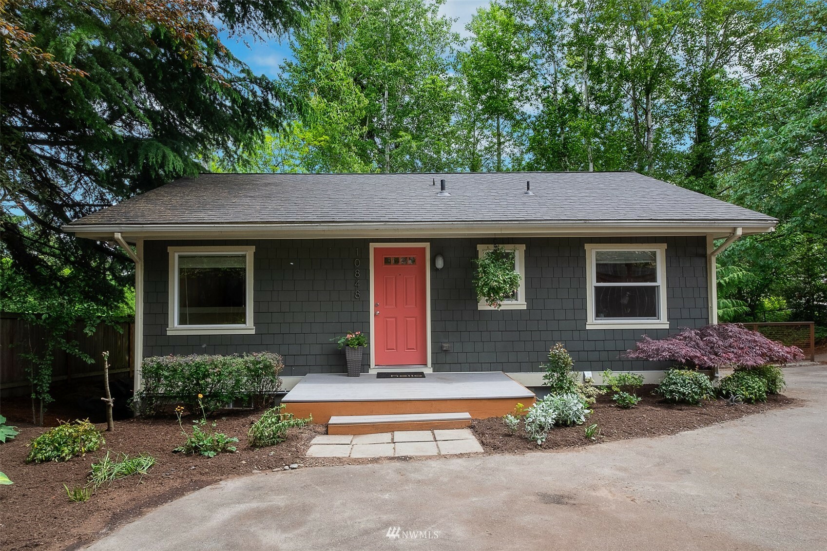 Property Photo:  10848 24th Avenue NE  WA 98125 