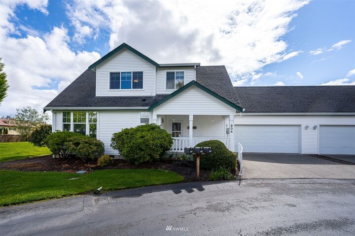 Property Photo: 904 Landing Way WA 98531