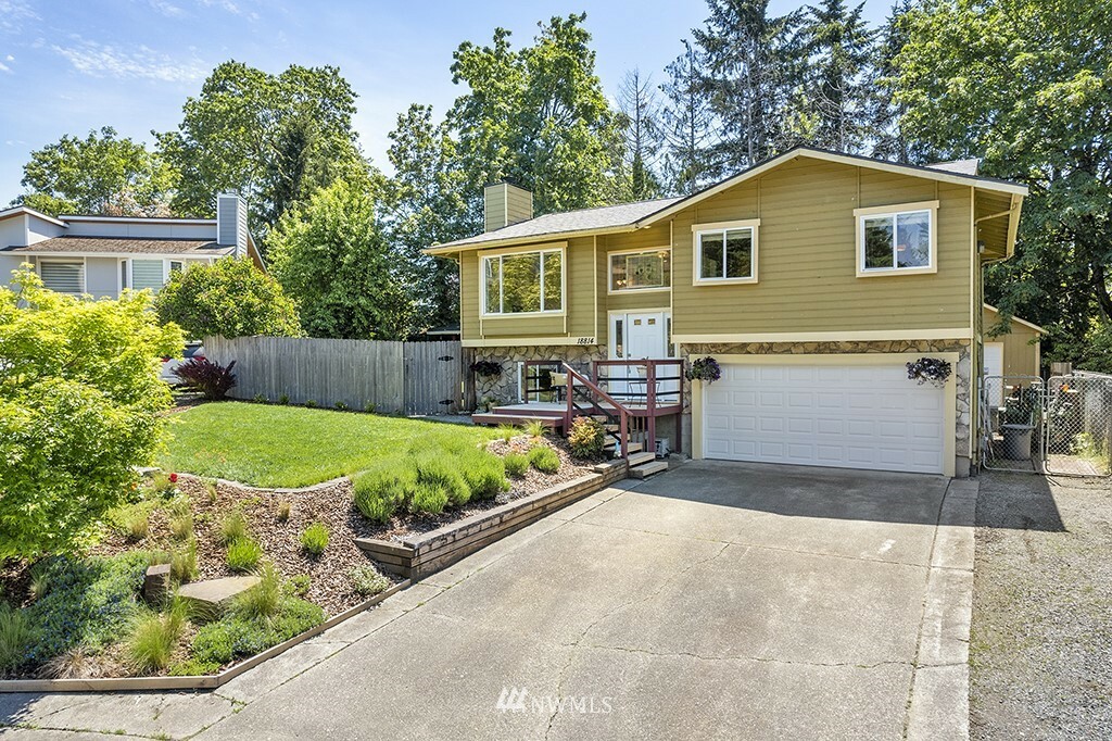 Property Photo: 18814 111th Place SE WA 98055