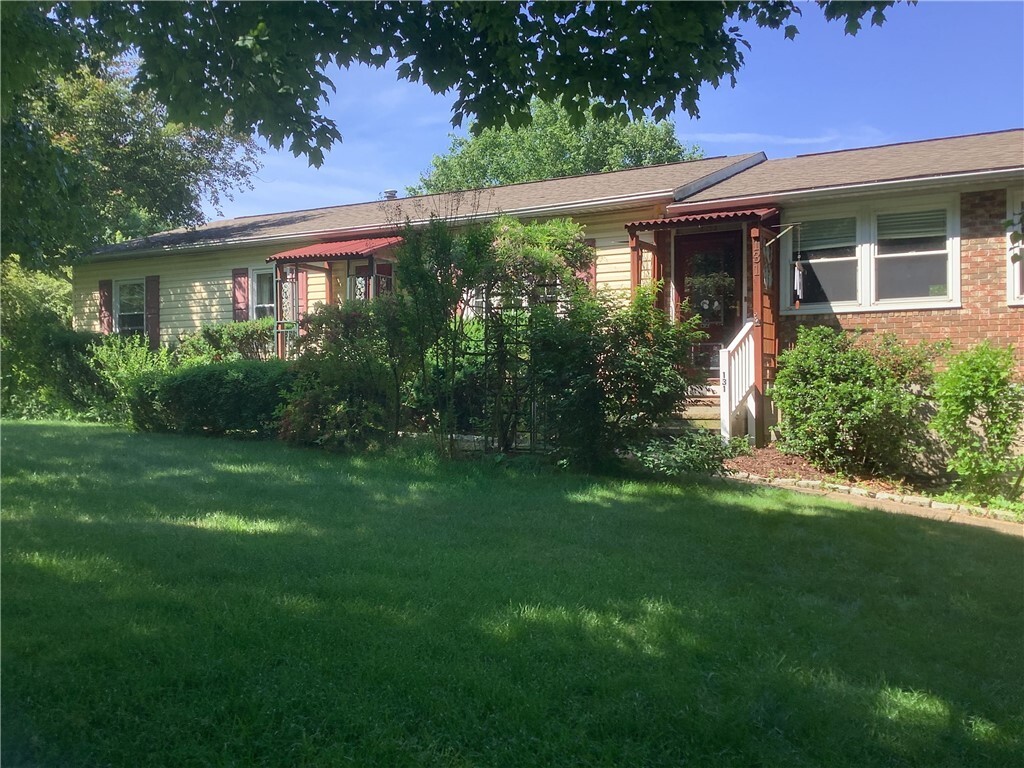 Property Photo:  131 State St.  PA 15627 