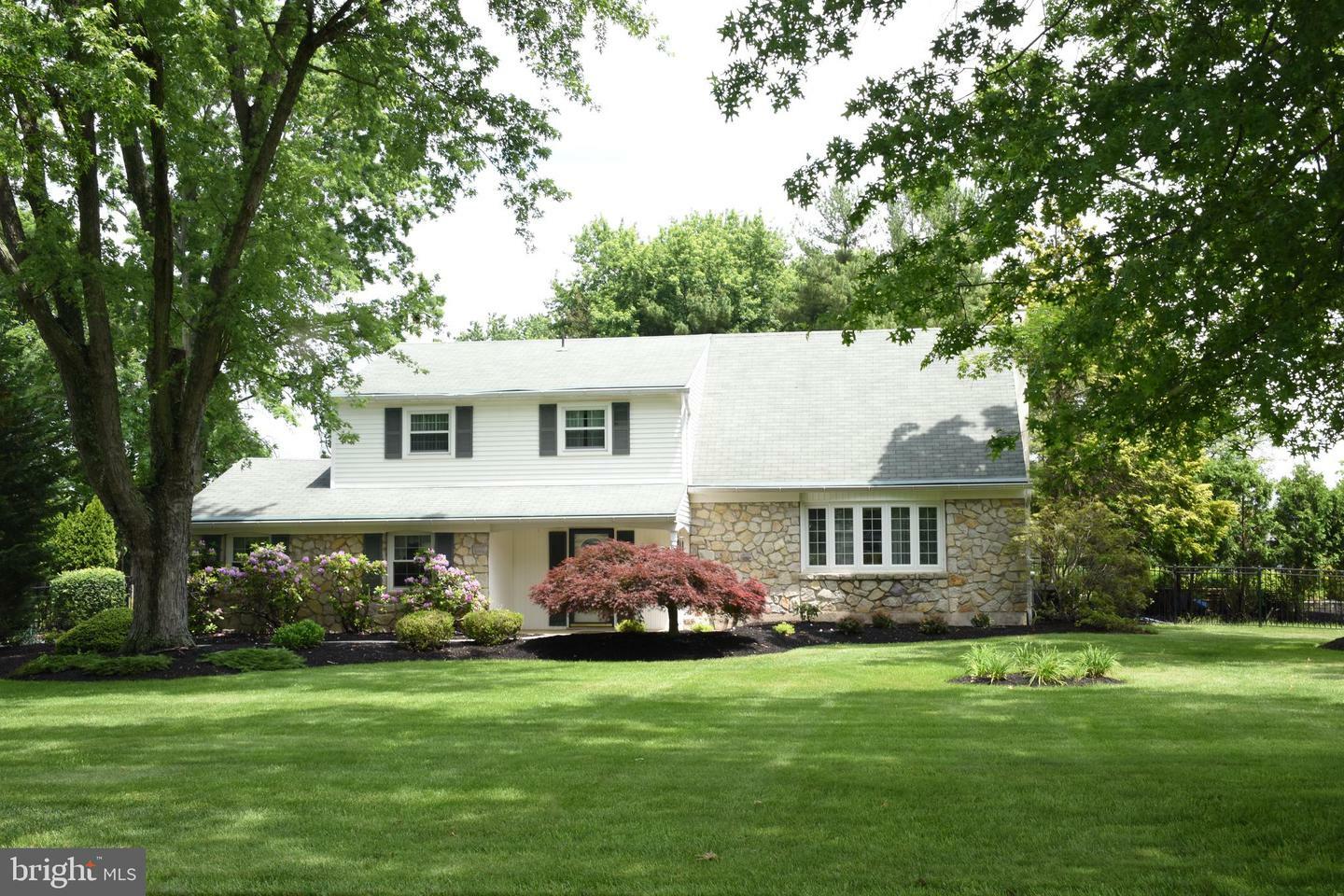 Property Photo:  6471 Deerfield Drive  PA 18938 