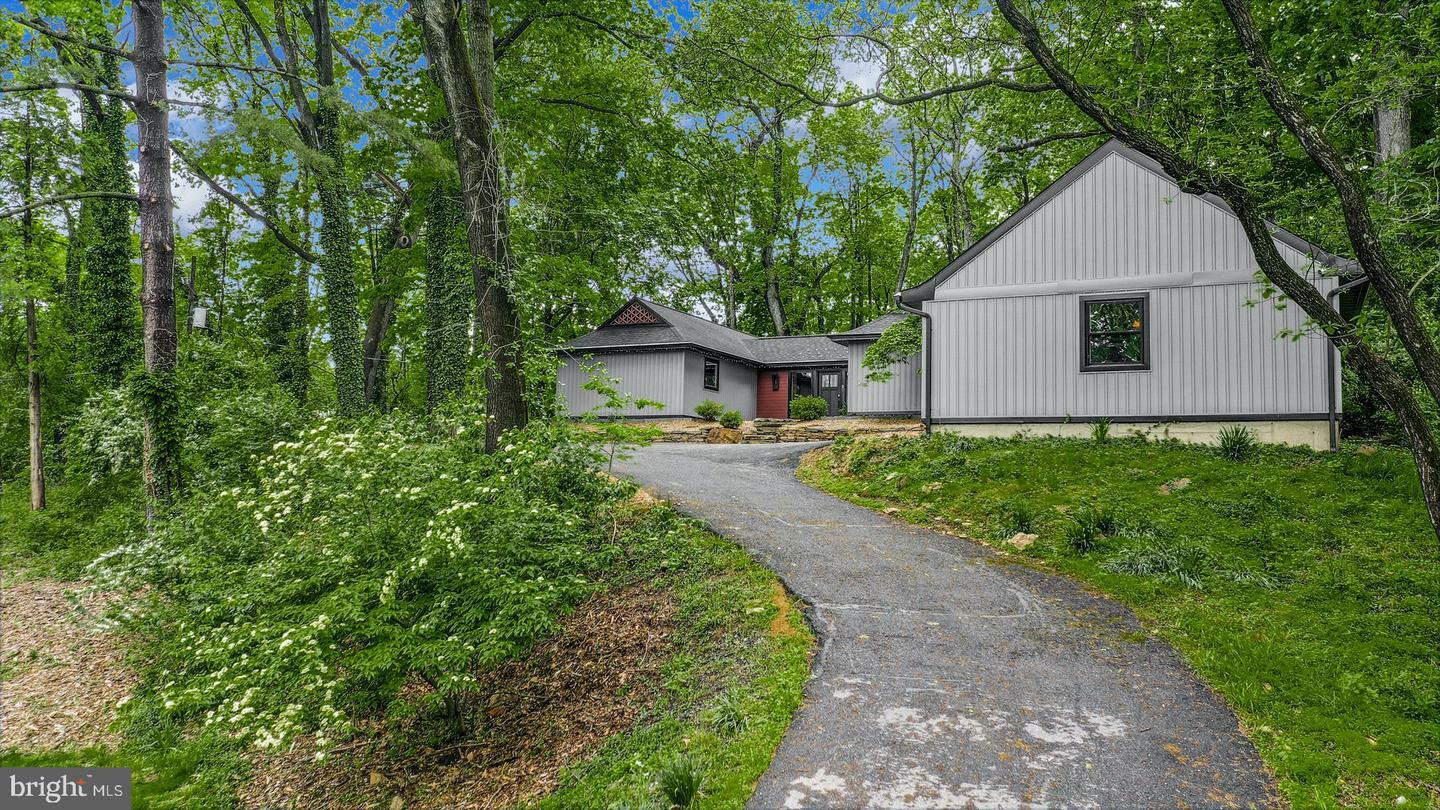 Property Photo:  333 Pine Top Trail  PA 18017 