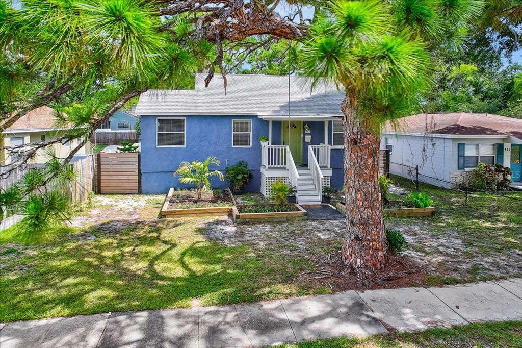 Property Photo:  443 41st Avenue S  FL 33705 