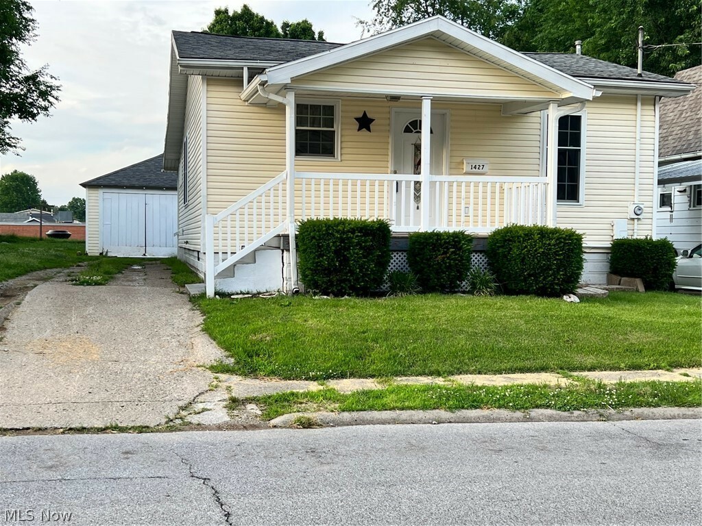 Property Photo:  1427 30th Street  WV 26104 