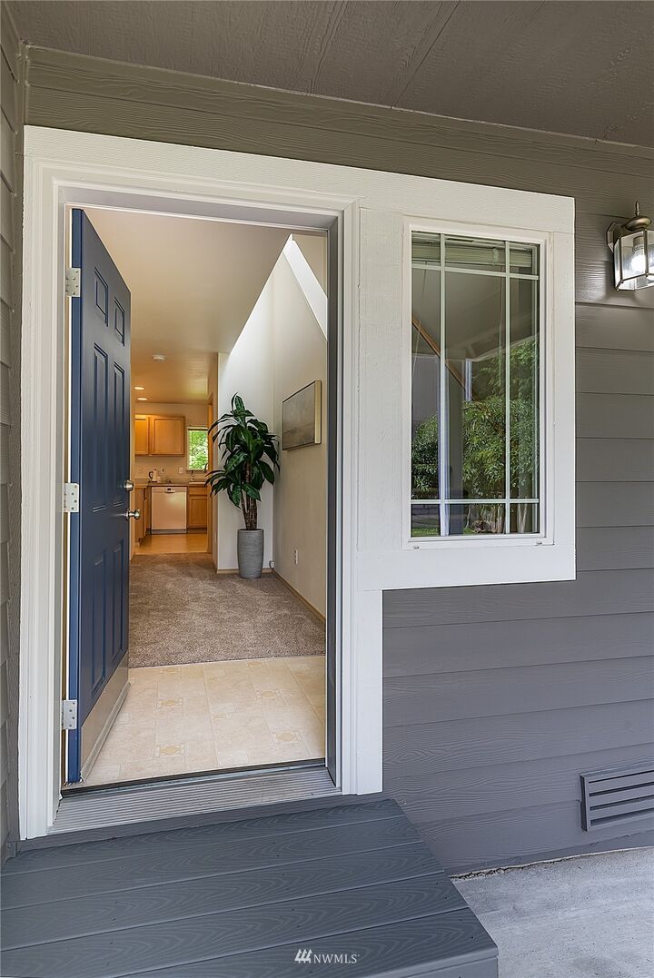 Property Photo: 7909 58th Place NE WA 98270