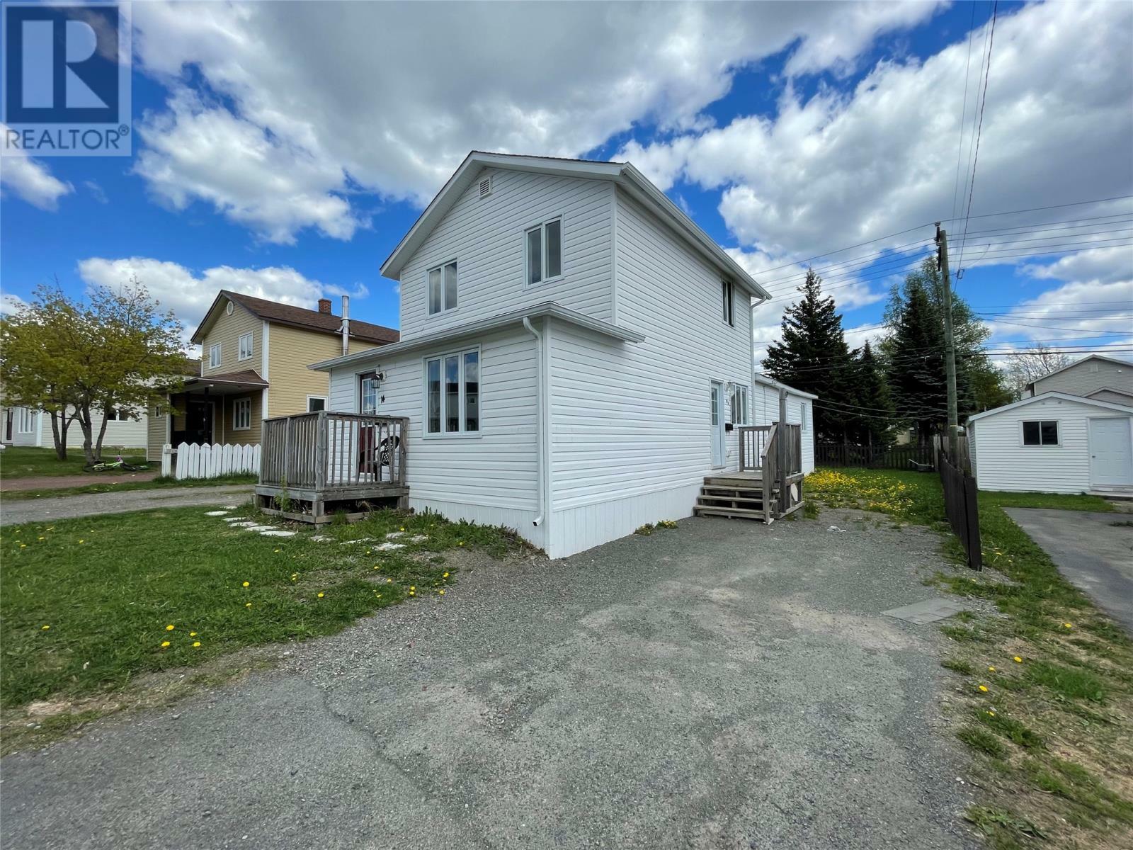 Property Photo: 14 Suvla Road NL A2A 2A7