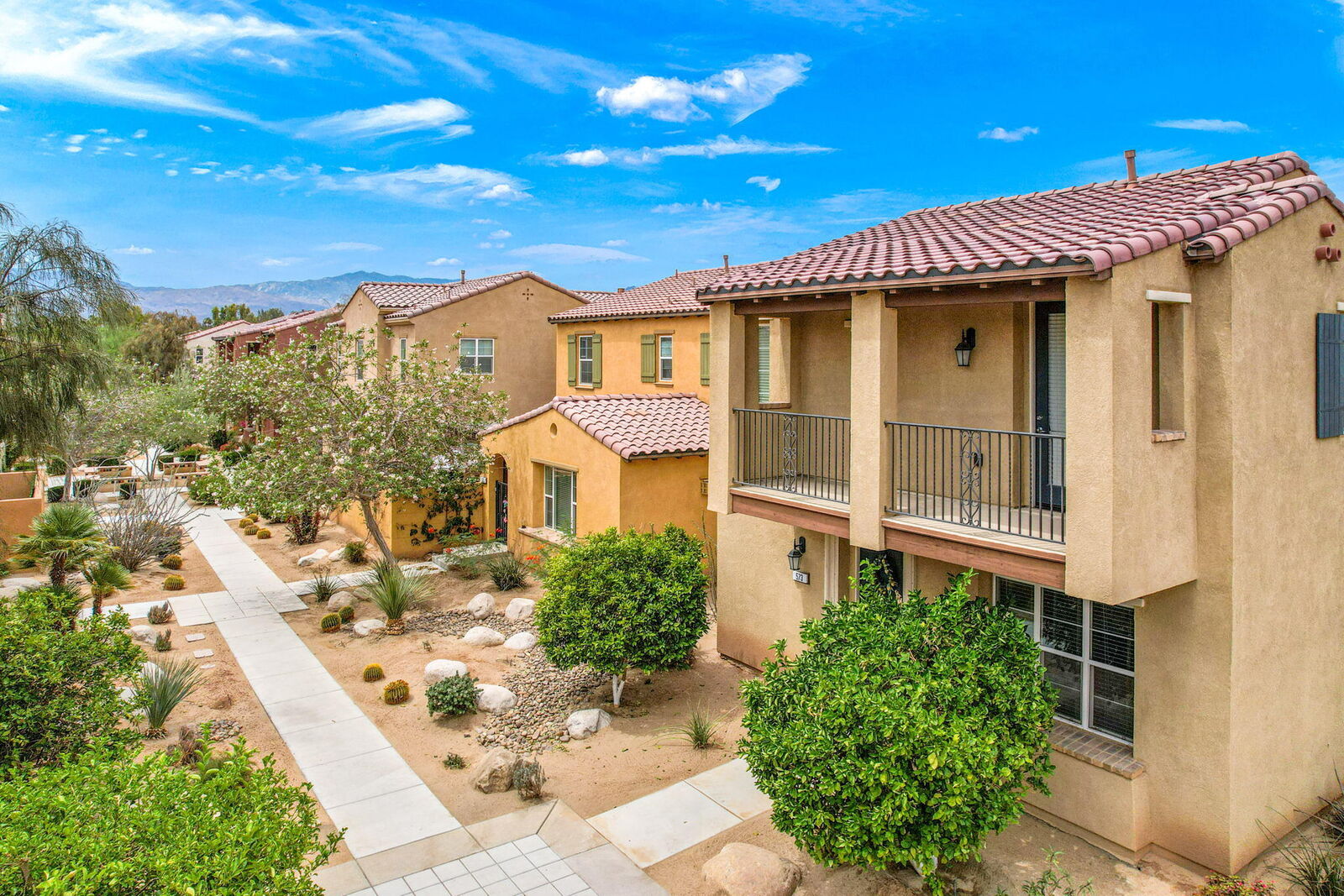 Property Photo:  573 Via De La Paz  CA 92211 