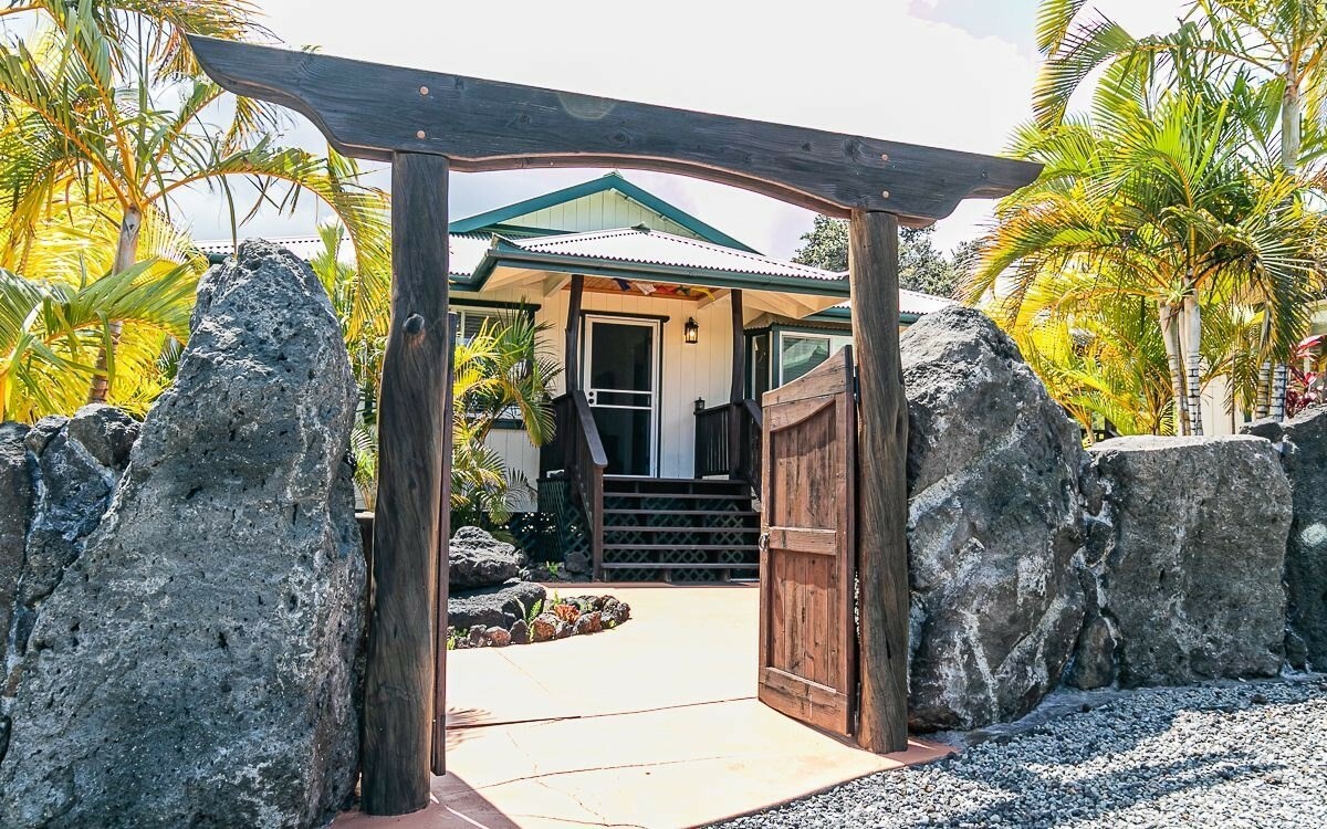 Property Photo: 92-8610 Jasmine Dr HI 96737