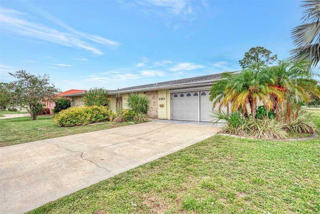 Property Photo:  2353 Beacon Drive  FL 33952 