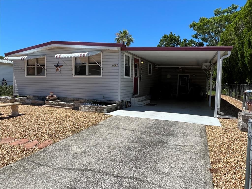 Property Photo:  6615 Limerick Avenue  FL 34653 