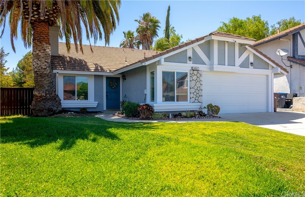 Property Photo:  24451 New Haven Drive  CA 92562 