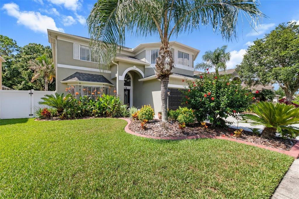 Property Photo:  27007 Coral Springs Drive  FL 33544 