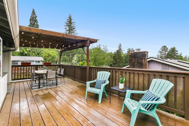 Property Photo: 16808 NE 106th Street WA 98052